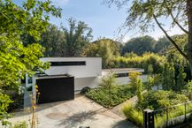 Unieke moderne villa met privébos in Sint-Andries