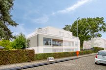 Instapklaar appartement met zonnig terras te koop in Rumbeke