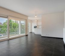 Instapklaar appartement met zonnig terras te koop in Rumbeke