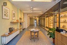 Appartement loué + rez-de-chaussée commercial 
