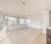 Gerenoveerd appartement met zeezicht te koop in Knokke-Heist