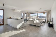 Recent appartement met 3 slaapkamers, terras en staanplaats