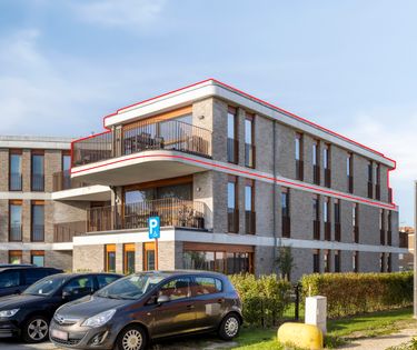Recent appartement met 3 slaapkamers, terras en staanplaats