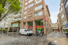 Zeer ruim hoekpand te huur (ca. 405 m²) in hartje Oostende
