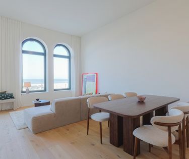 TROON 17 te Oostende