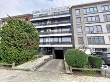 Garage for rent in Strombeek
