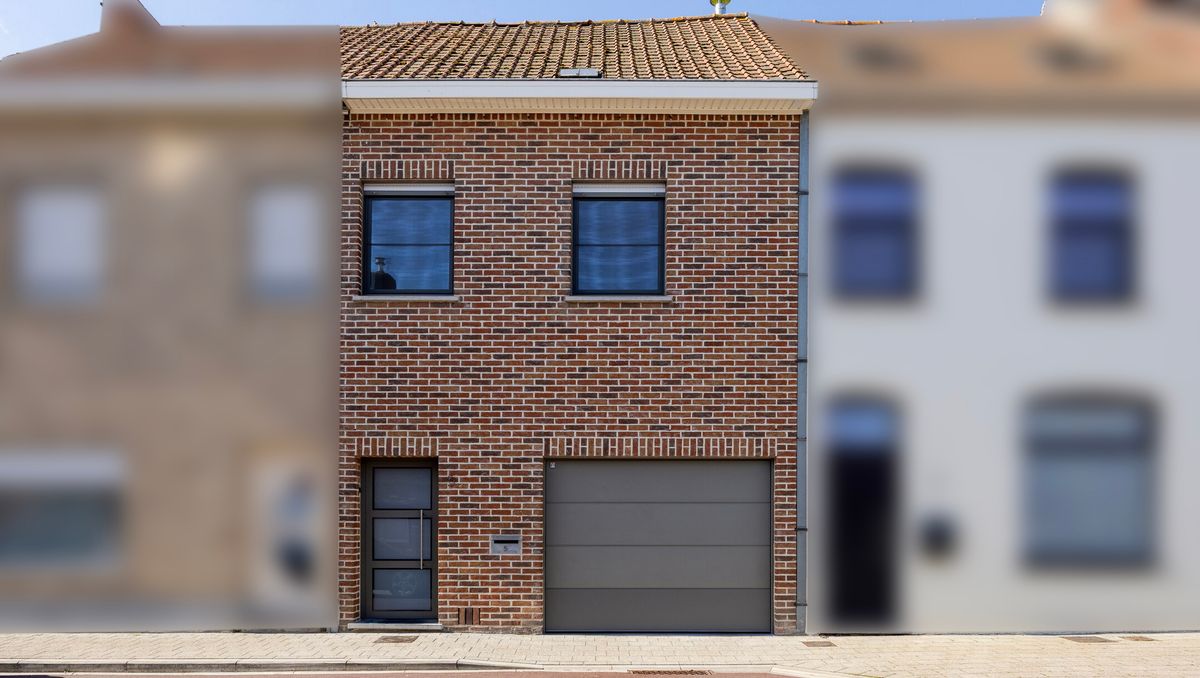 Maison avec garage intérieur à vendre au cœur de Harelbeke
