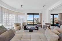 Luxe appartement te koop in de Heldentoren te Knokke-Heist