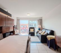 Appartement de 2 chambres prêt à emménager avec vue latérale sur la mer !
