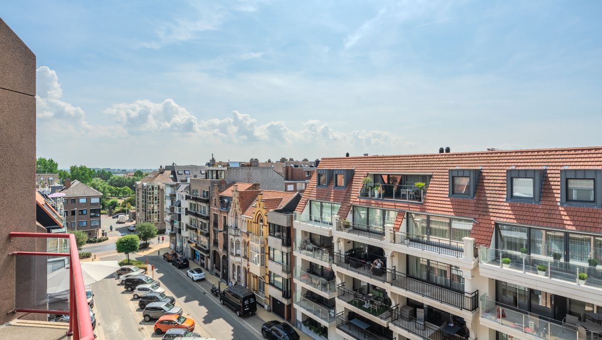 Appartement de 2 chambres prêt à emménager avec vue latérale sur la mer !
