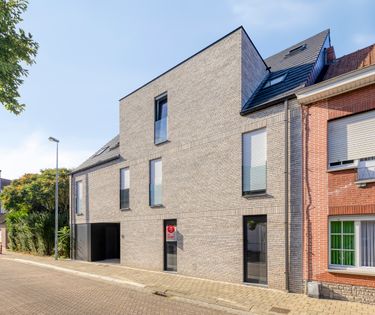 Nieuwbouwappartement met 3 kamers te koop in Waregem