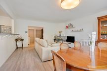 Instapklaar appartement met 2 kamers en garage in Strombeek