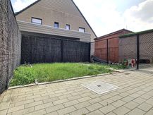 Ready to move in house with 3 bedrooms and garden in Roeselare.