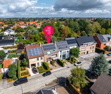 Commercial property with house for sale in Roeselare on approx. 233 m²