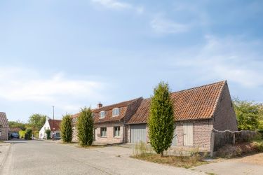 Parel vol authenticiteit in centrum Hansbeke