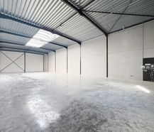 Verhuurde nieuwbouw KMO-unit te koop in Roeselare