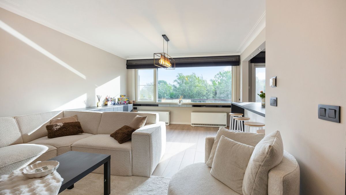 Gerenoveerd appartement te koop in Burcht