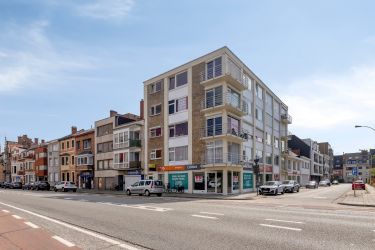 Te huur handelspand op commerciële ligging Gistelse Steenweg