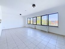 Appartement met 2 slaapkamers en terras aan station Eeklo