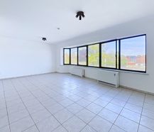 Appartement met 2 slaapkamers en terras aan station Eeklo