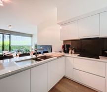 Spacious apartment with 40 m² terrace for rent on the canal