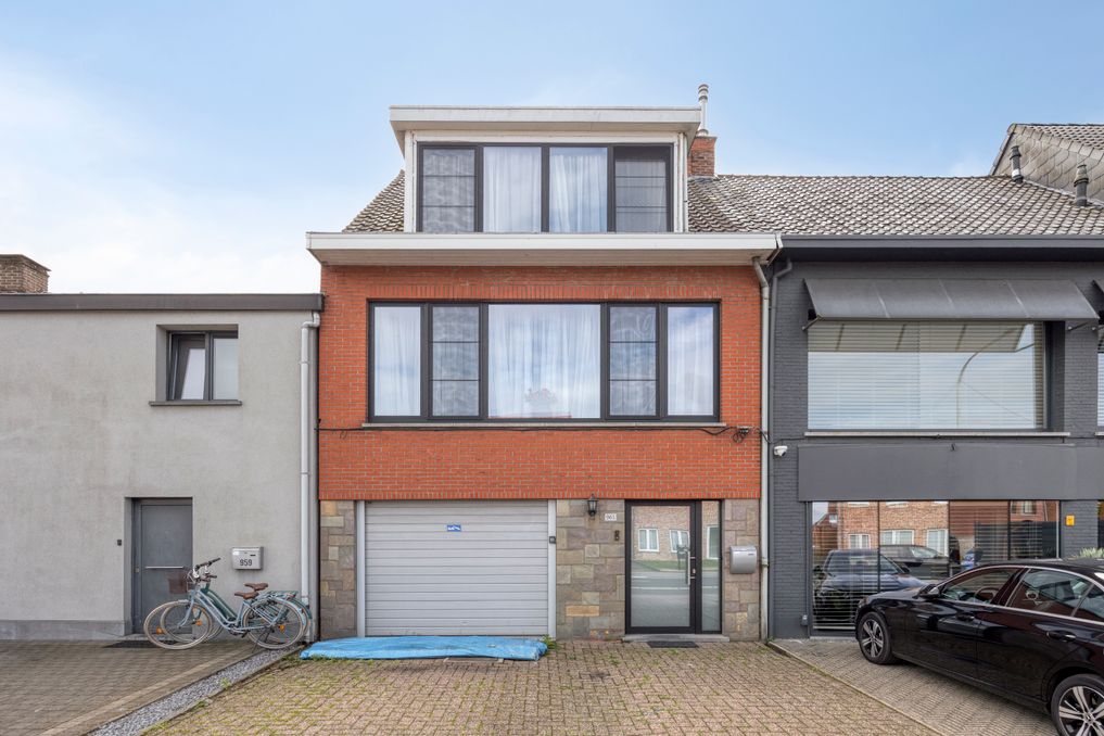 Bel-etage met leuke tuin te koop in Gooreind!