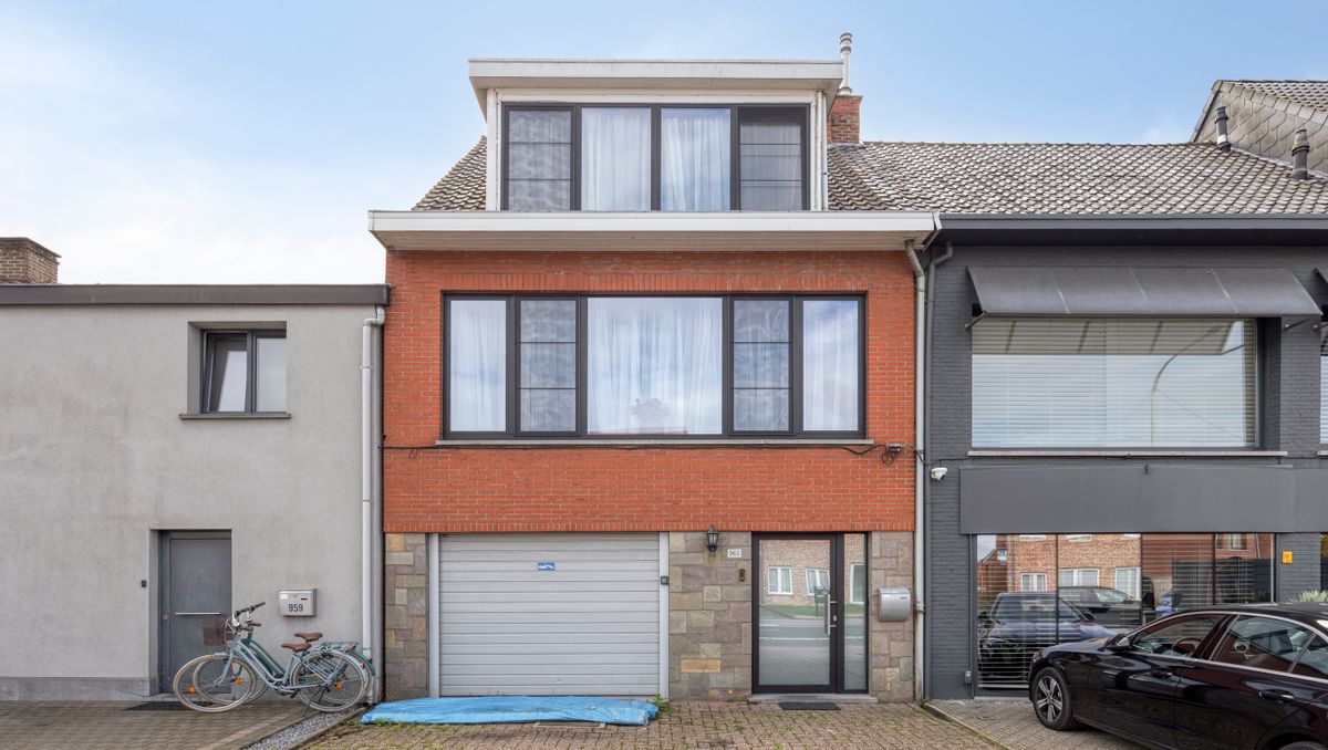 Bel-etage met leuke tuin te koop in Gooreind!