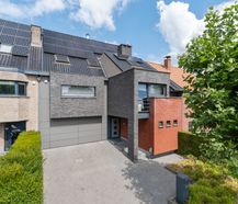 Exclusive multipurpose home with beautiful garden in Meise