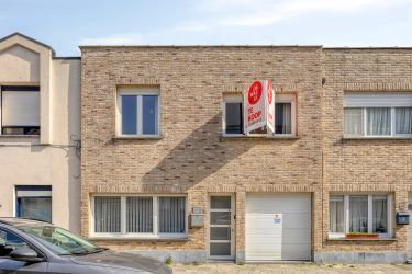 Ruim huis met 3 slaapkamers, tuin en garage in Deurne!