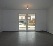 Bel appartement rez-de-chaussée récent avec terrasse