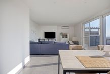 Luxueus dakappartement met ruim terras in Merksem.