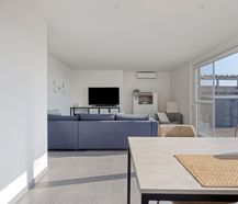Luxueus dakappartement met ruim terras in Merksem.