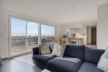 Luxueus dakappartement met ruim terras in Merksem.