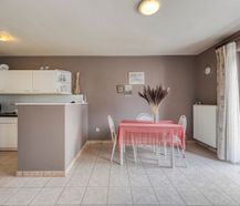 Instapklaar gelijkvloers appartement met 2 slaapkamers in Beverst