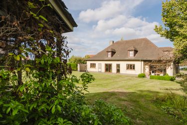 Riante villa op een perceel van 2641m² in Otegem
