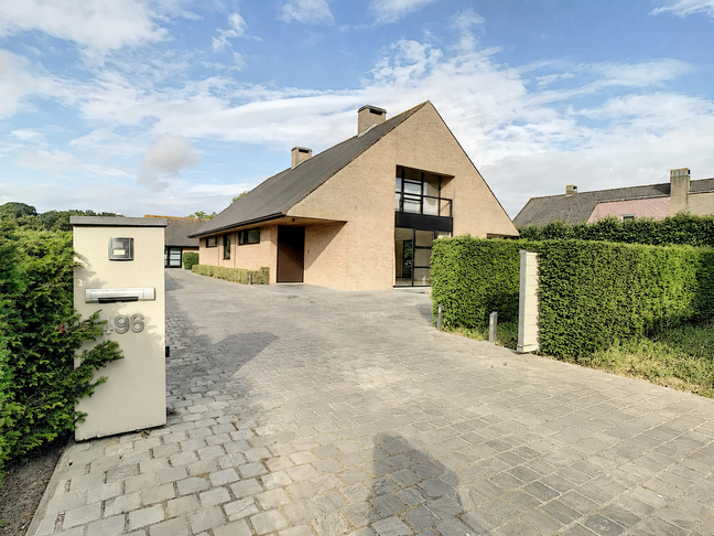 Villa verhuurd Boezinge
