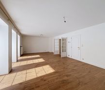 Lichtrijk en uiterst ruim appartement met 3 slaapkamers te huur in Brugge