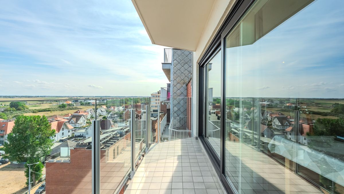 Zonnige studio met terras en zicht op het hinterland!