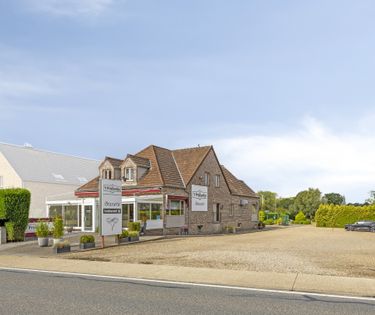 Propriété commerciale avec résidence sur un terrain en projet (38a) à Maasmechelen