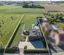 Exclusieve villa met zwembad en paardenstallen in Heule!