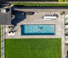 Exclusieve villa met zwembad en paardenstallen in Heule!