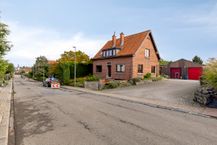 Te renoveren huis met grote loods nabij centrum Meise