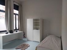 Instapklare studentenkamer met privé sanitair