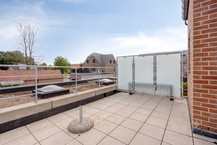 Instapklaar appartement met zuidgericht terras nabij centrum Diepenbeek 