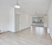 Instapklaar appartement met zuidgericht terras nabij centrum Diepenbeek
