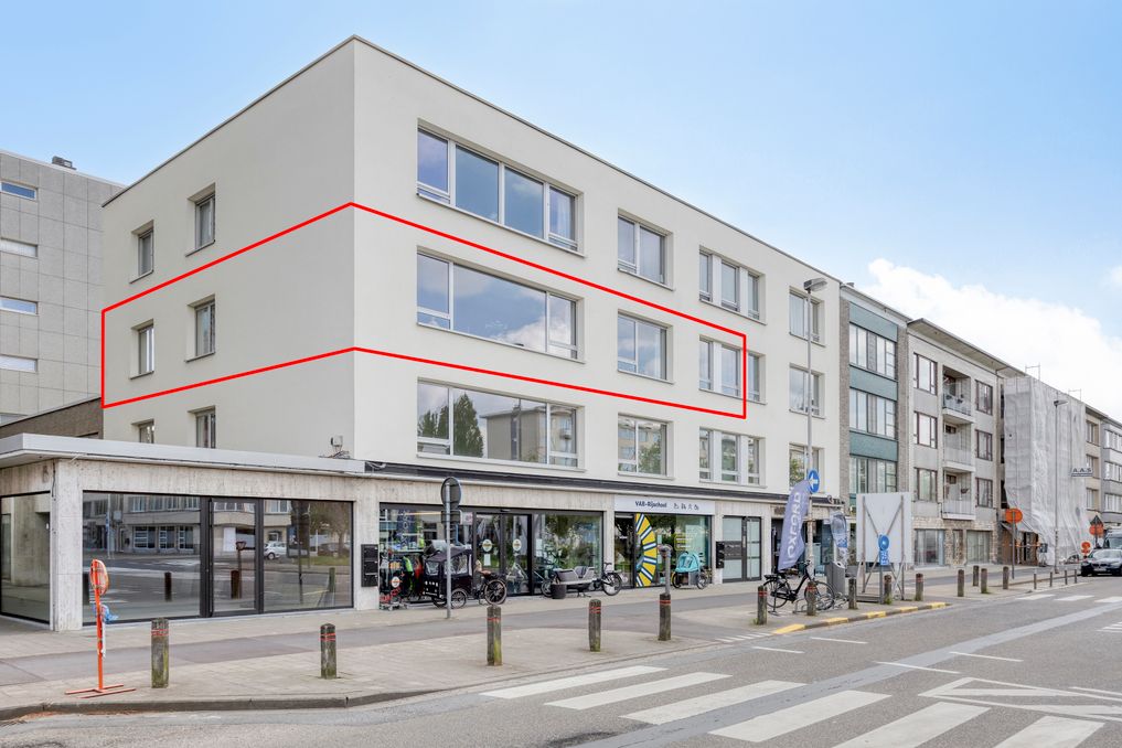 Zeer ruim en uniek appartement (214m²) te koop Linkeroever