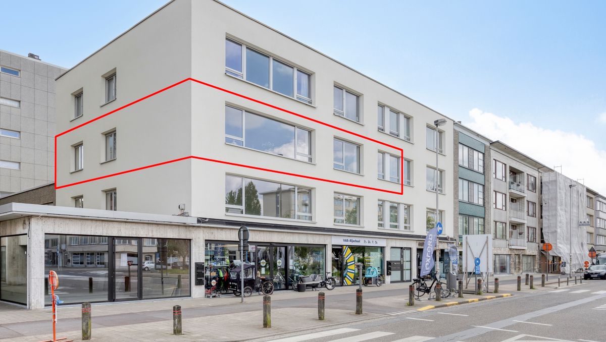 Zeer ruim en uniek appartement (214m²) te koop Linkeroever