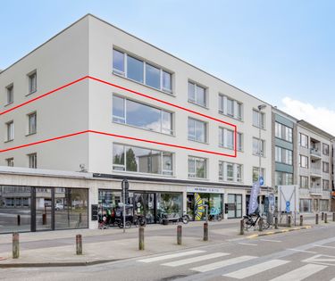 Zeer ruim en uniek appartement (214m²) te koop Linkeroever