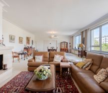 Zeer ruim en uniek appartement (214m²) te koop Linkeroever