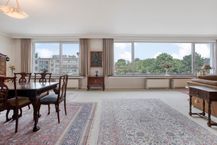 Zeer ruim en uniek appartement (214m²) te koop Linkeroever